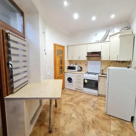 Apartament 5хв від жд вокзалу *
