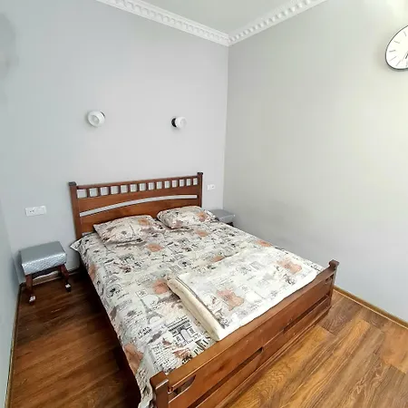 Apartament 5хв від жд вокзалу Lwów