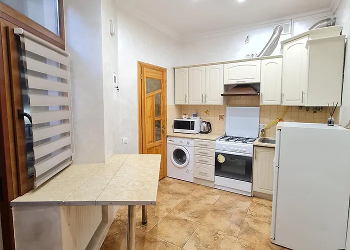 Apartamento 5хв від жд вокзалу *